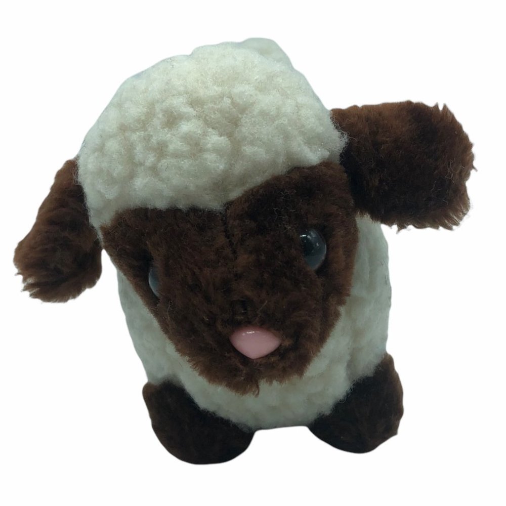 Russ Berrie Lammy plush lamb Vintage item #130